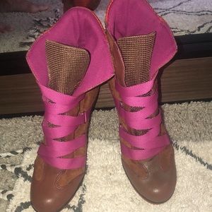 Brown suede Dollhouse stiletto boots w/ accents of orange- hot pink sz. 10